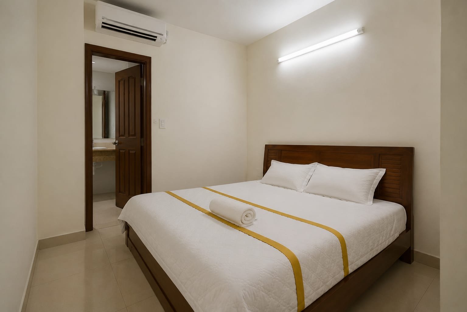 Cozy Deluxe Room